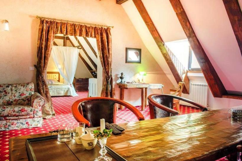 The Attic Daire Braşov Dış mekan fotoğraf